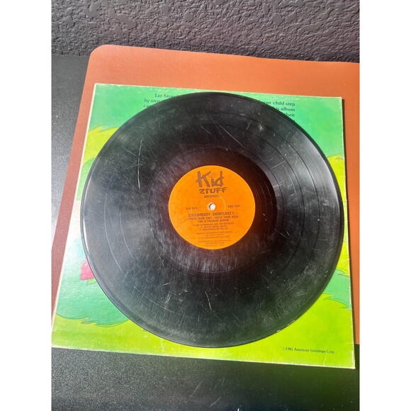 Vintage Records Strawberry Shortcake's Touch Your Toes, Touch Your Nose (Used) - Picture 4 of 5